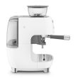 Espresso kohvimasin kohviveskiga Smeg 50`ndate stiil valge_03 - EGF03WHEU - 8017709329853